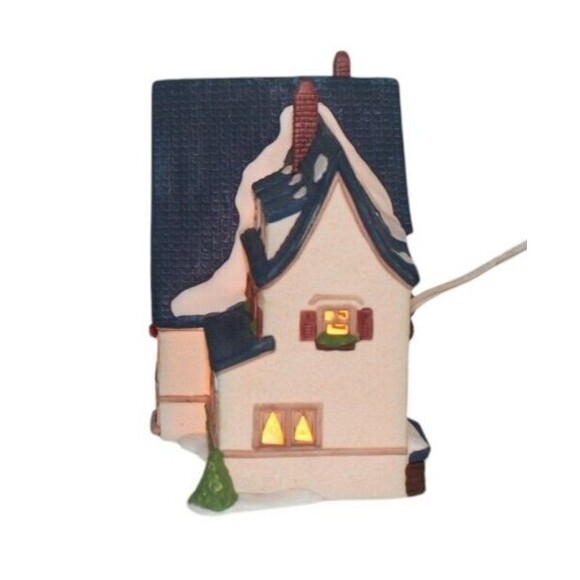 Dept 56 Alpine Village Series Apotek, Tabak (Pharmacy & Tobacco) 6540-4 - Picture 3 of 8